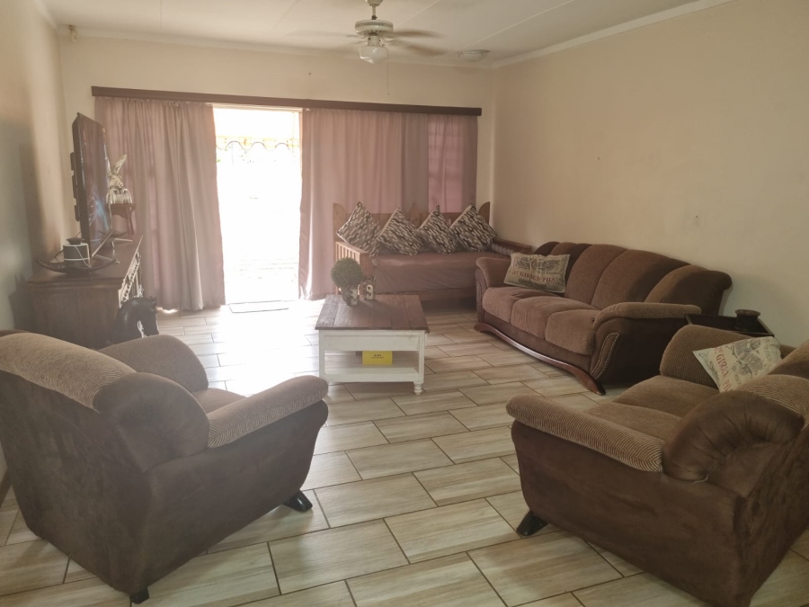 3 Bedroom Property for Sale in Adamayview North West